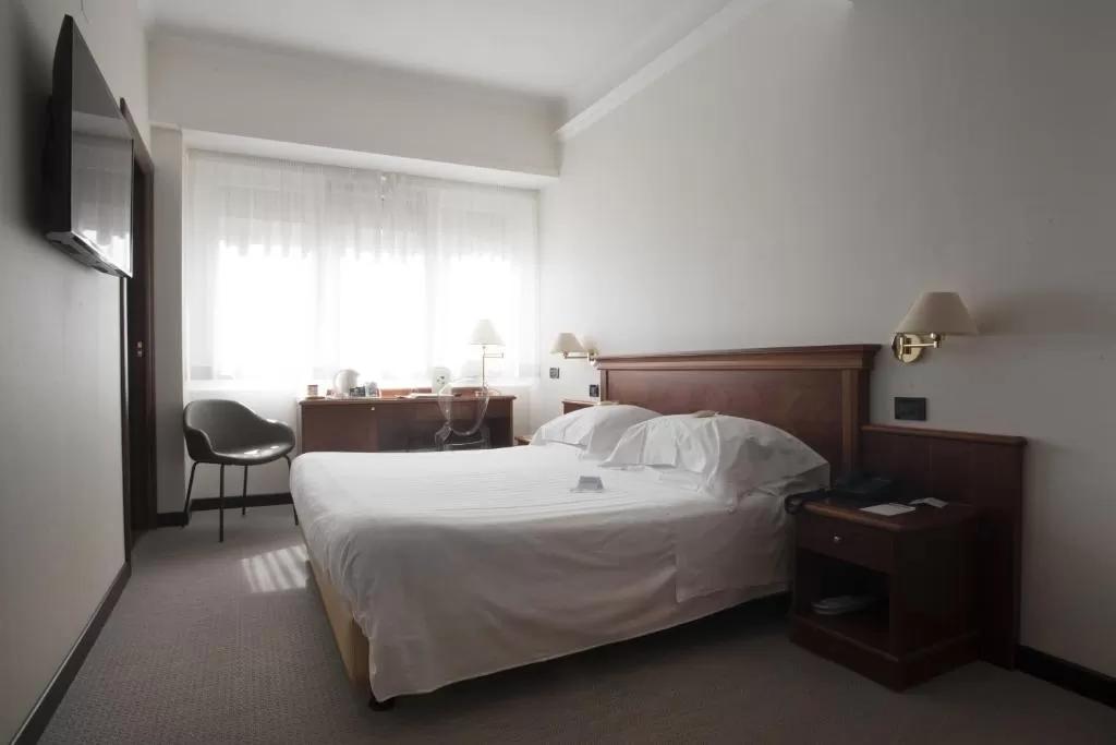 Hotel Plaza Pescara Bagian luar foto