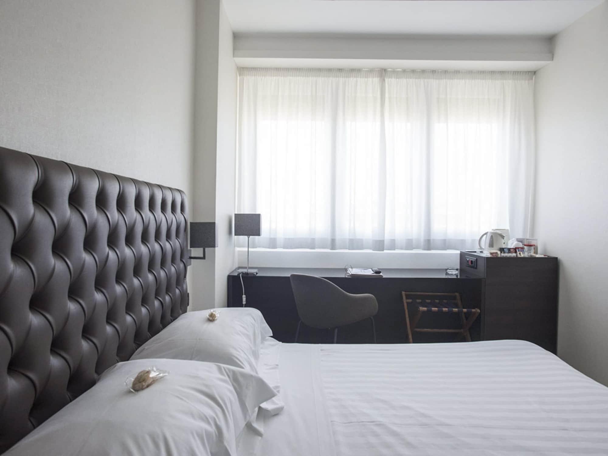 Hotel Plaza Pescara Bagian luar foto