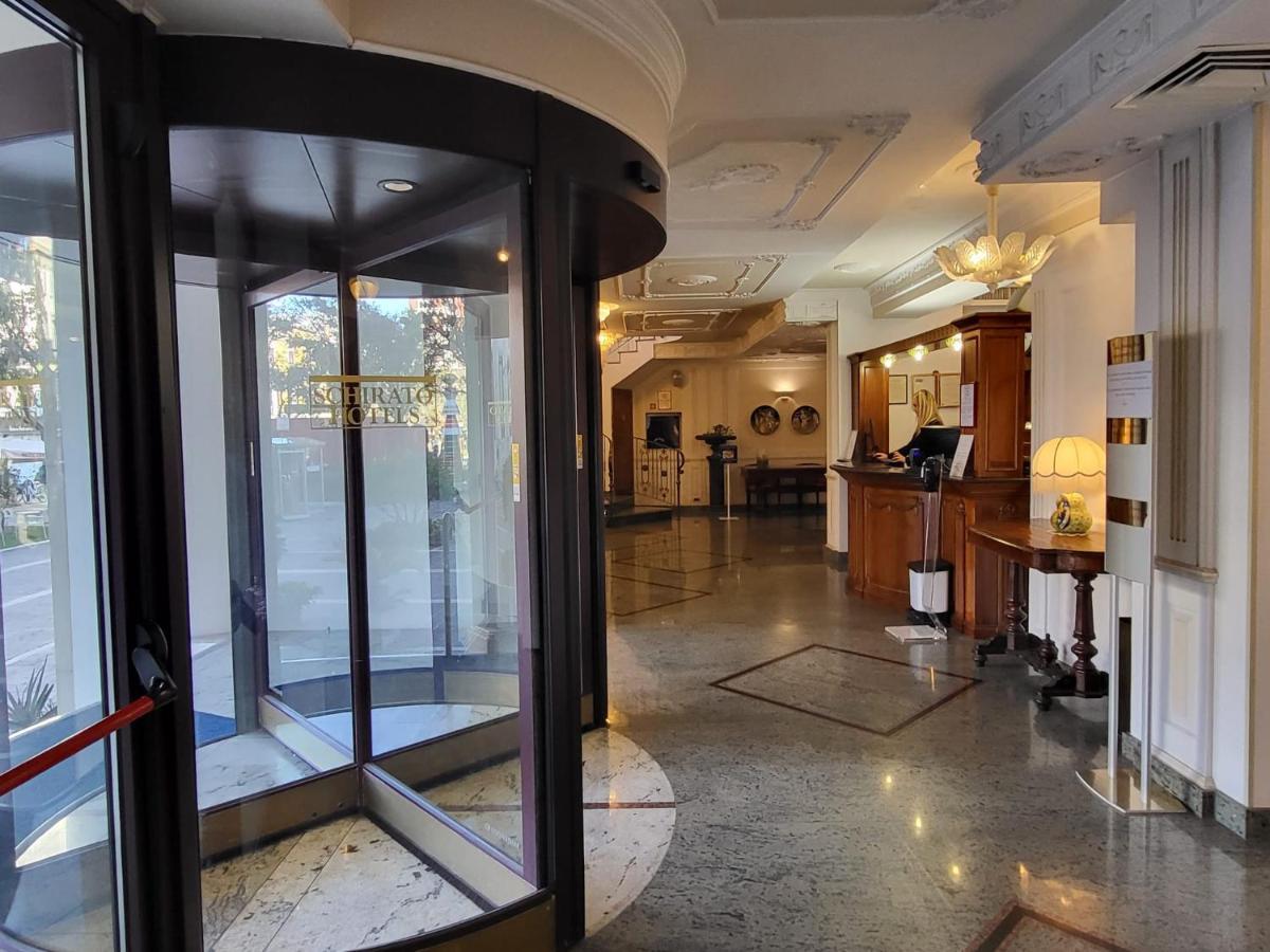 Hotel Plaza Pescara Bagian luar foto